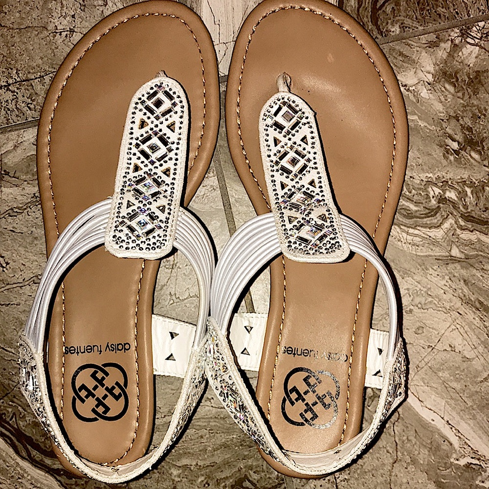 Adorable sandals, worn twice! Perfect for summer.